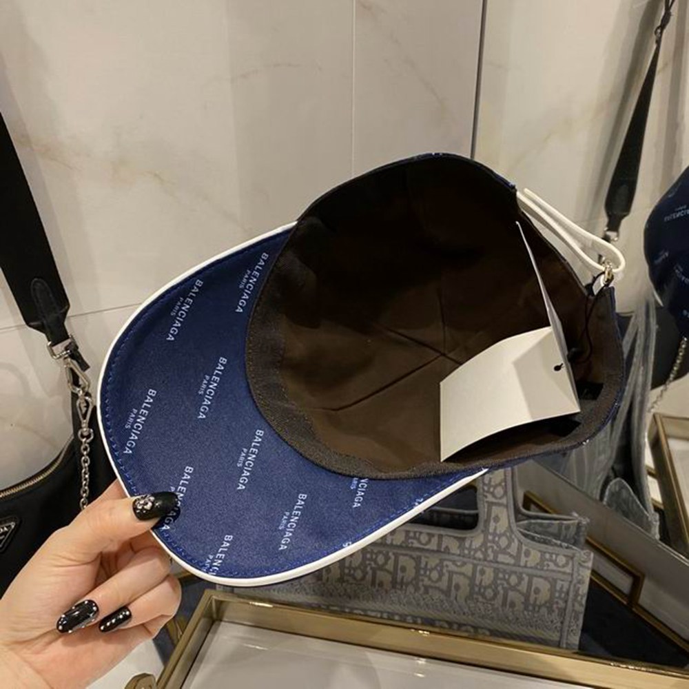 Ba*len*cia*ga hat